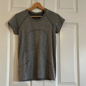 Lululemon Swiftly Tech Short Sleeved Shirt 2.0